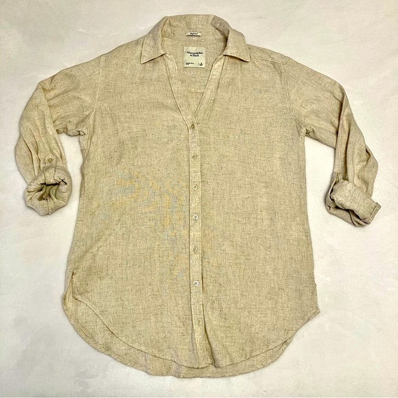 American Eagle Outfitters Tops - American Eagle Boyfriend Fit Button Down Long Sleeve Size Small